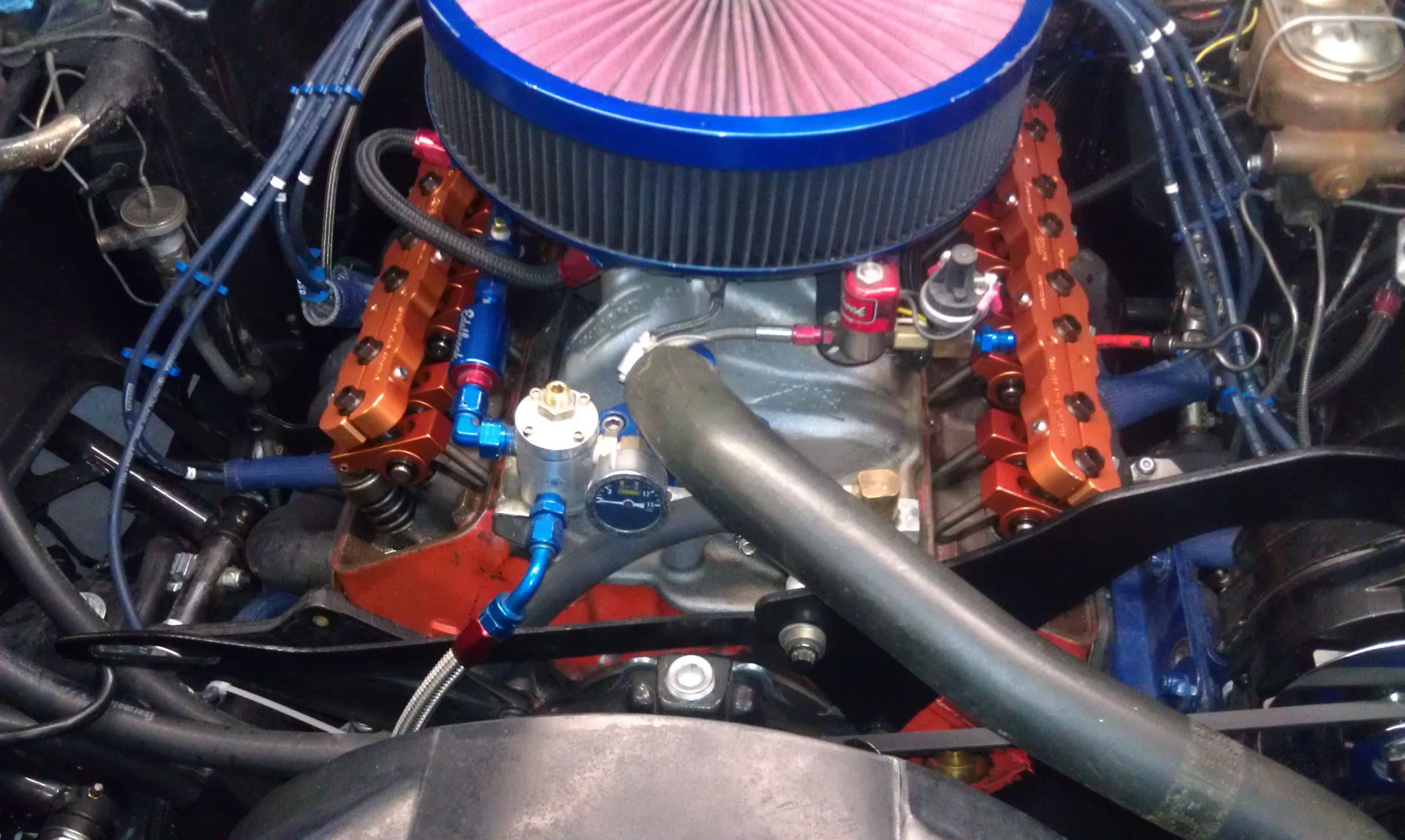 Classic Carburetors vs. Fuel Injection Systems